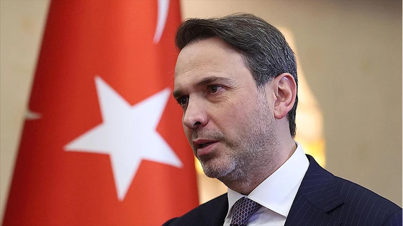 Bakan Bayraktar, elektrik kesintileriyle ilgili endişelenecek bir durumun bulunmadığını söyledi