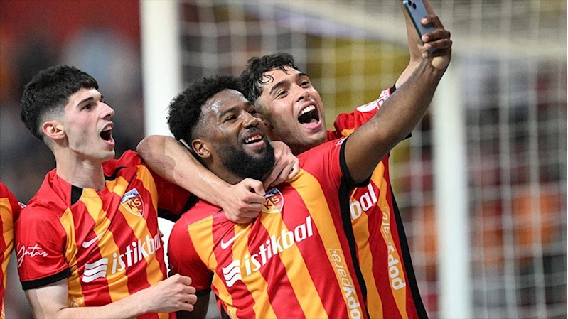 Kayserispor, sahasındaki yenilmezlik serisiyle lige tutundu