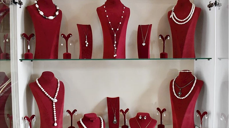 Kuzey Makedonyalı Filev ailesi, Ohri incisi üretiminin sırrını dört kuşaktır geleceğe taşıyor
