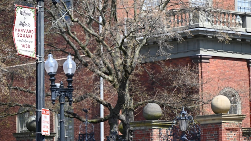 Harvard Rektörü Garber, vergi muafiyetinin kaldırılmasının 