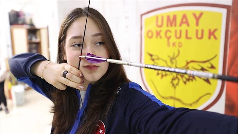 Milli okçu Dilara Ecem Deniz
