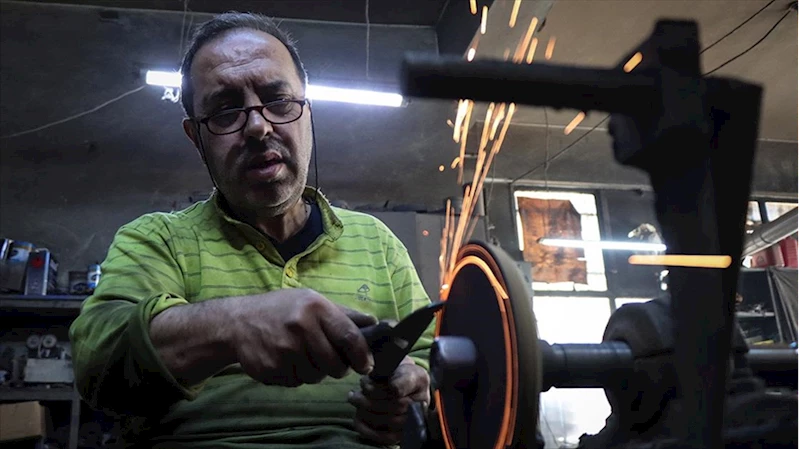 Tescilli Bursa bıçağı üreticileri Kurban Bayramı öncesi yoğun mesai yaptı