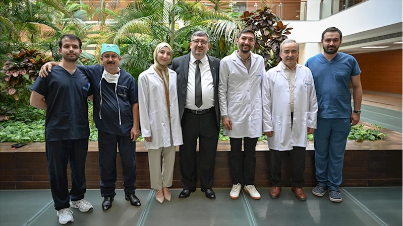 Doktor babalar ile evlatları aynı hastane grubu çatısı altında buluştu