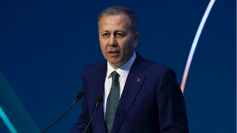 Bakan Yerlikaya: 2024 yılı içerisinde kırmızı ışık ihlali nedeniyle her 3 günde 1 vatandaşımız hayatını kaybetti