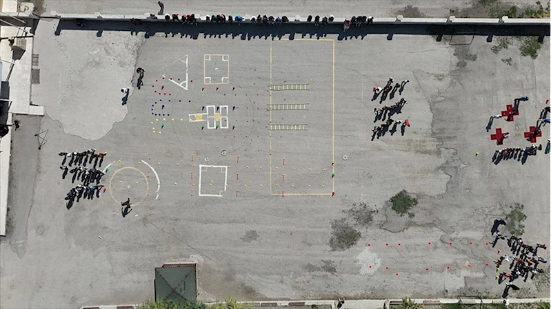 Çocukların spor yetenekleri oyunlarla keşfediliyor 