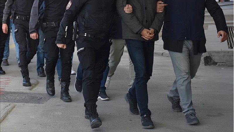 İstanbul merkezli FETÖ operasyonunda 13