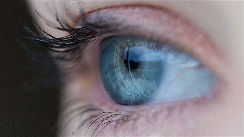 Uzmanından kontakt lensle yüzmek 