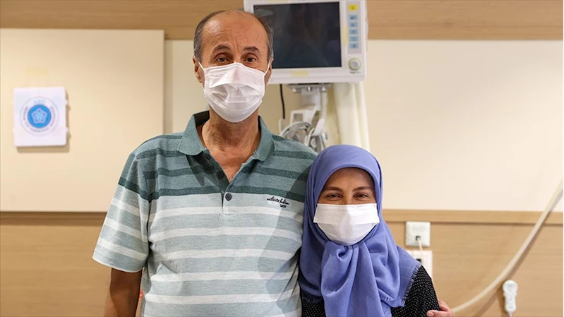 Böbrek nakli bekleyen kardeşlerin yüzü bir ay arayla aynı hastanede güldü 
