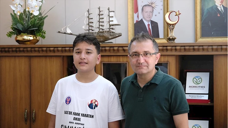 LGS sınavında tam puan alan öğrenci düzenli çalışıp kitap okuyarak başarılı oldu