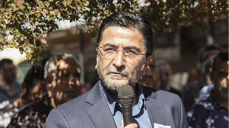 Gazeteci-yazar Nihat Genç hayatını kaybetti