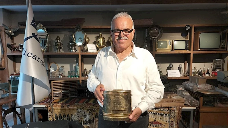 Antalyalı esnafın üç tekerlekli bisikletle başlayan merakı koleksiyona dönüştü