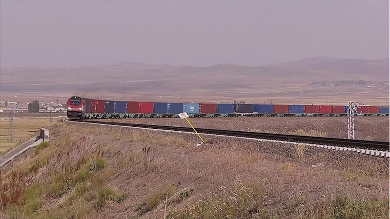 Bakü-Tiflis-Kars Demiryolu hattıyla 7 ayda 250 bin ton yük taşındı