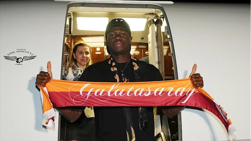 Wilfried Singo, Galatasaray için İstanbul