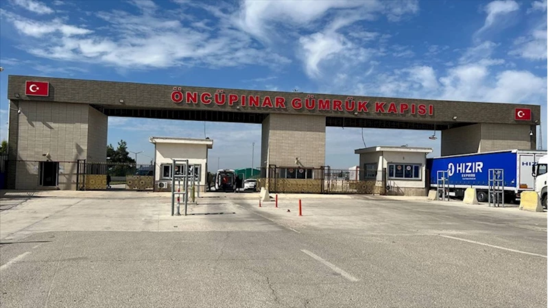 Ticaret Bakanı Bolat: Cilvegözü ve Öncüpınar gümrük kapılarında transit ticarette 24 saat geçiş serbestleşecek