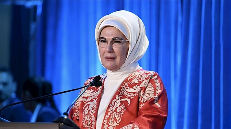 Emine Erdoğan: Bu büyük festivalin hayırlara vesile olmasını diliyorum