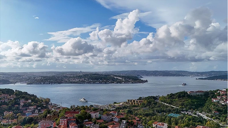 Hafta sonunda yurt genelinde az bulutlu hava hakim olacak