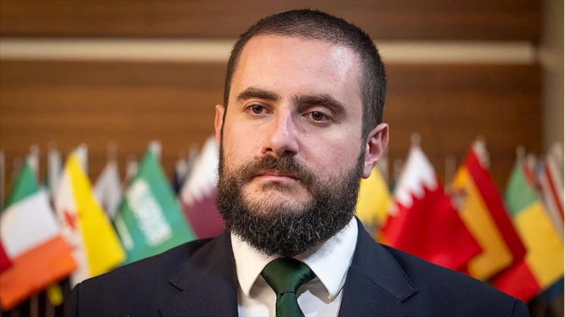 Annesi Filistin asıllı olan Sırbistan Devlet Bakanı Zukorliç