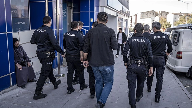Polisin hızlı refleksi Kıbrıs gazisini dolandırılmaktan kurtardı