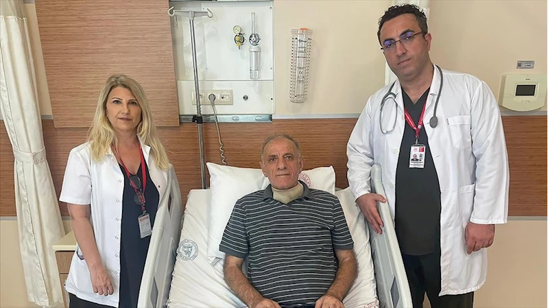 Sigara bağımlısı dünyada nadir yapılan çifte ameliyatla iki kanserden kurtuldu
