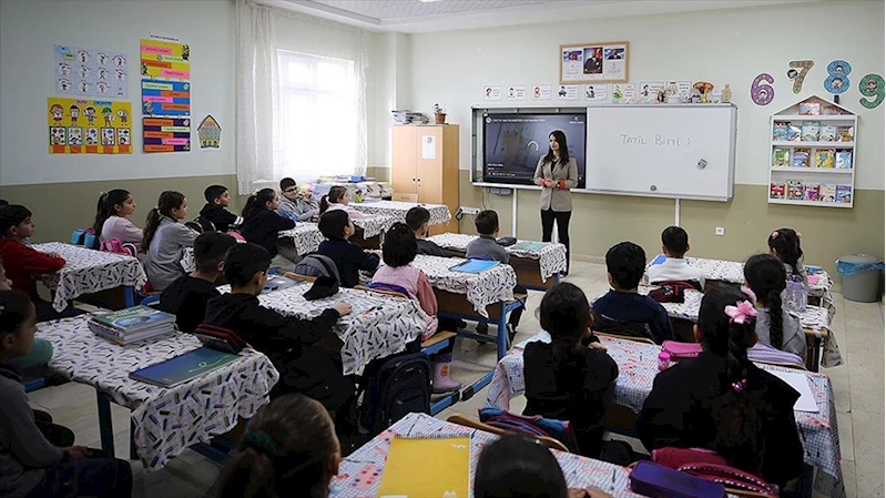 Yeni eğitim öğretim yılının ilk ders zili yarın çalacak